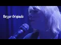 Download Lagu Billie Eilish - Halley’s Comet (Bezzer Sesaon Live)