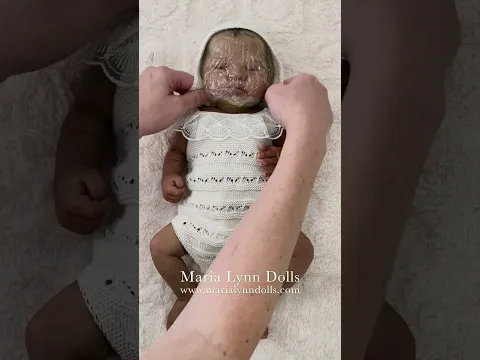 Boxing Up Silicone Baby Girl Lelou to Go Home #reborndoll #rebornbaby #reborncommunity #siliconebaby