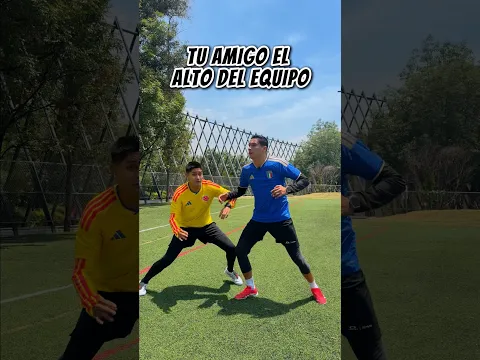 Tu amigo el alto del equipo ⚽️🦒