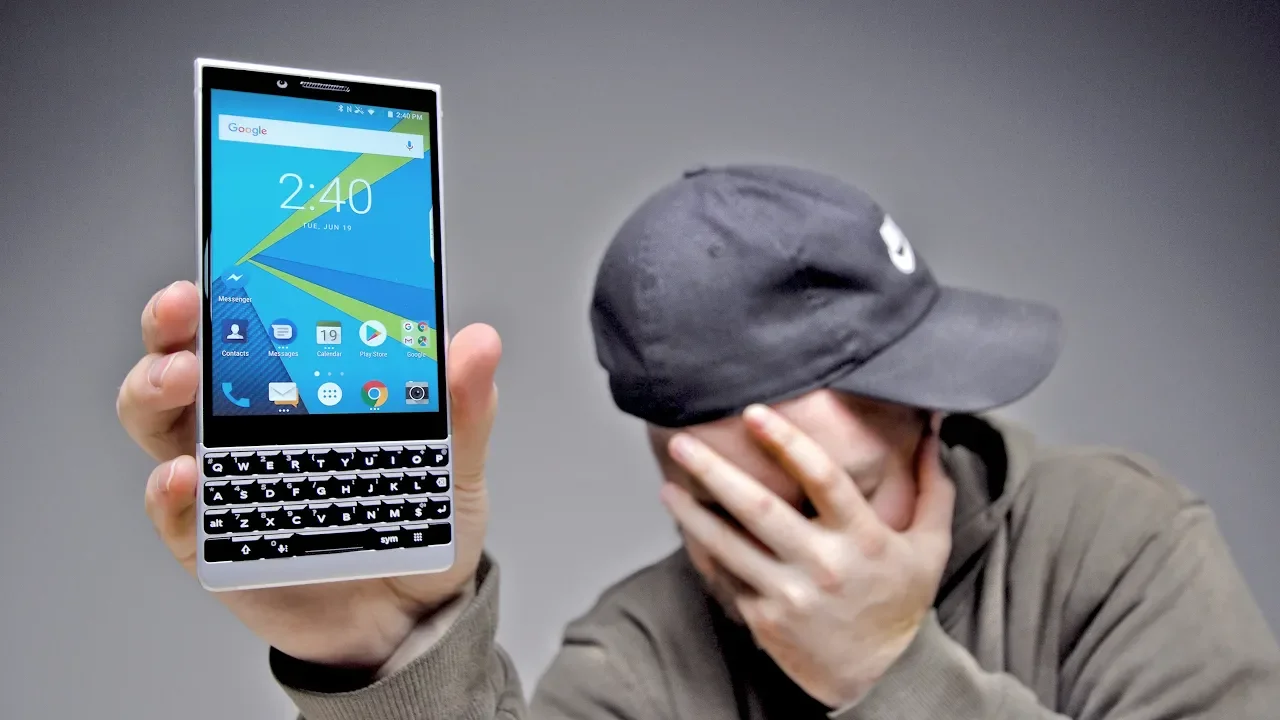 BlackBerry Classic 5G (2021) - The Legend is Back! Concept