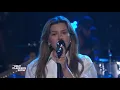 Kelly Clarkson Covers 'Insensitive' By ' Jann Arden l Kellyoke
