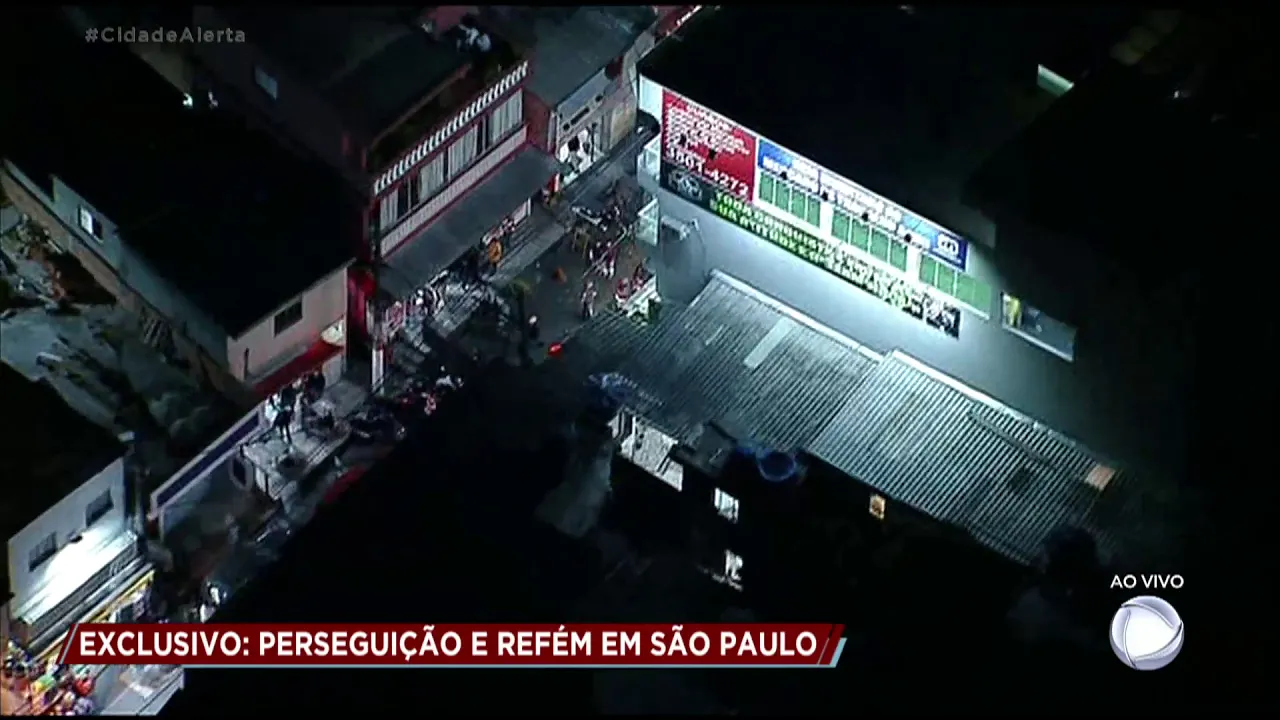 Helicóptero da Record TV flagra perseguição entre criminosos e policiais em SP