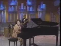 Download Lagu CONSUELO VELÁZQUEZ - BÉSAME MUCHO