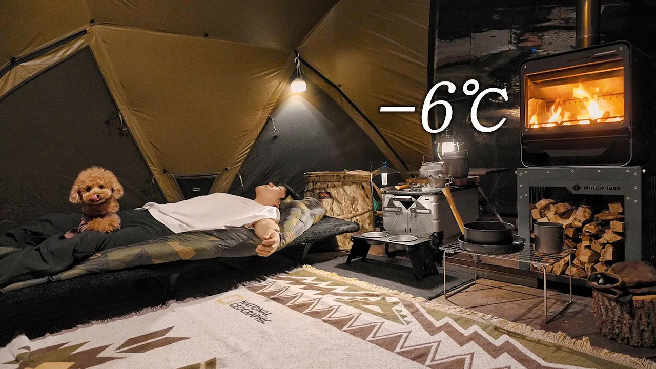 캠핑 브이로그 . 한겨울 반팔 입고 즐긴 가장 뜨거웠던 동계캠핑 . 강아지와 편안한 휴식 . 화목난로 ASMR 썸네일