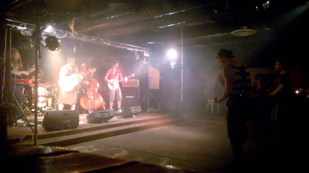 Steve'n'Seagulls - "The Trooper" Live@Swengi Silliblues, Järvenpää 29.6.2014 Steve'n'Seagulls - "The Trooper" Live@Swengi Silliblues, Järvenpää 29.6.2014