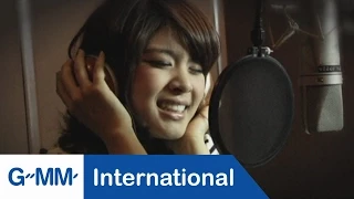 Download [MV] Noona Nuengthida: 愛不需要時間証明 (Ruk Mai Taung Garn Way Lah) (Chinese Sub) MP3