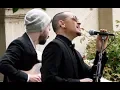 Lagu Chester Bennington sings \