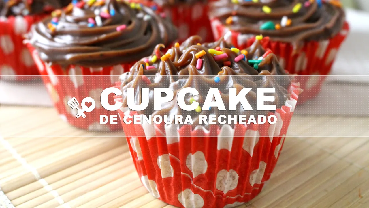 CUPCAKE DE CENOURA RECHEADO COM BRIGADEIRO