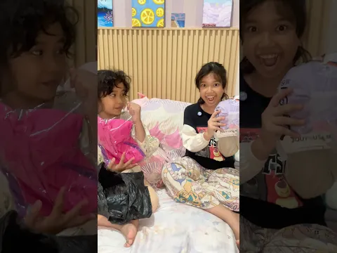 BAJU RENANG BARU❗️😍 #queenzhirinaldy #queenzhirinaldy #comedy #comedy #unboxing #dramaid #shorts