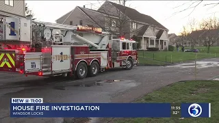 Crews investigating fire at Windsor Locks apartment complex