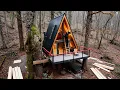Lagu Building a Triangle-Shaped Bushcraft Cabin for Forest Living