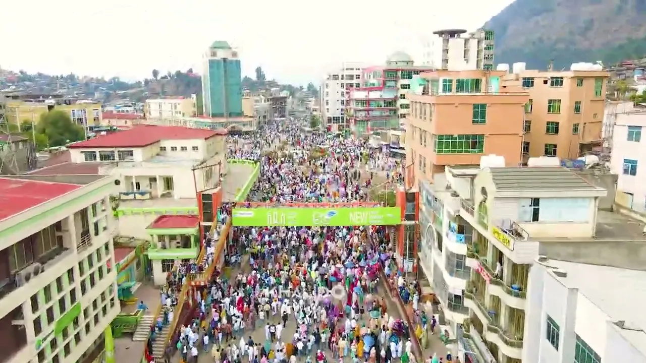ዛሬ በደሴ የተየው የህዝብ ጎርፍ