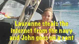 Lauranne uses the navy internet