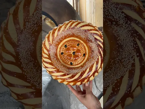 hli titleThis Traditional Bread Looks Like a Work of Art! 😍🍞 #bread #breadtok #breadmaking #baking