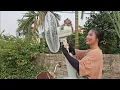 Download Lagu Nahu monkey is extremely excited to have a fan to cool down in the hot weather.