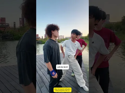 Khi gặp 1 người đang tập parkour ngoài trời