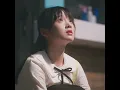 Download Lagu The pouring rain soaking both of them under one umbrella. 🥰 | When I Fly Towards You | YOUKU Shorts