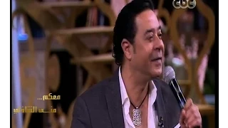  معكم منى الشاذلي   مدحت صالح بشكل مختلف يغني   سنتين وأنا أحايل فيك   ل  ليلى مراد دندنها