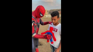 الحمدالله قدرت افرح طفل صحابه كسرو سبايدر مان المقطم Spider Man 