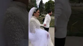 مش حشريه دي ناس بسيطه وعشريه             دندنها