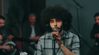                                                            دارت الأيام        دندنها