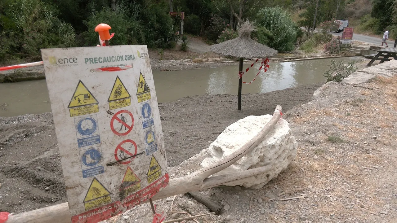 Medio Ambiente adecúa el entrono de La Charca de La Mina