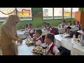 Download Lagu PERDANA!! ANAK-ANAK PALOPO KINI NIKMATI PROGRAM MAKAN BERGIZI GRATIS | HLDL_SERUYA TV