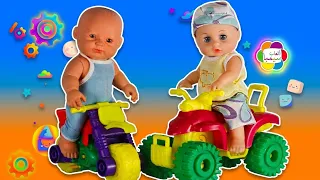 لعبة السباقات للاطفال 😍 احمل بيبي عروسة لعبة في العالم 🤔🎁 Best baby doll toy 👶🍼