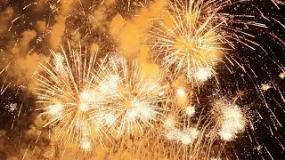 Mãn Nhãn: 15 phút Pháo Hoa Tiền Tỷ Đỉnh Cao Tại Biển Sầm Sơn!