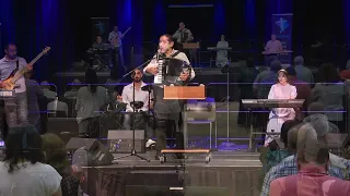 ترنيمة أنا بيك خطاياي مغفورة 