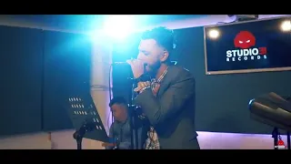 دايرها ذراعي ليمن غير هيا معايا دايمن 