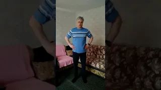 Учитель физкультуры Аркадий Таран призывает всех, кто остался дома заниматься спортом