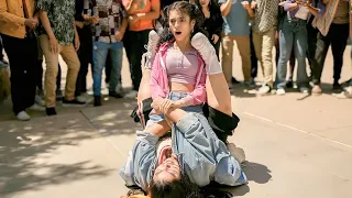 بنت تخينه بيتنمروا عليها بس بتلاقي صندوق ملعون بيحقق اللي عايزاه ملخص مسلسل مدرسه Freeridge 