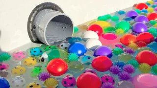 🌈 Colorful Marbles Splash Into Water! 💦
