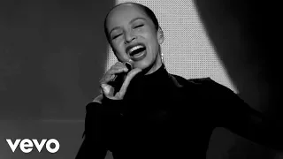 Download Sade - Love Is Found (Live 2011) MP3