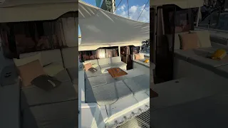 Do you want to hang out in this forward cockpit? It’s a first for Lagoon with their new 47 #yachting