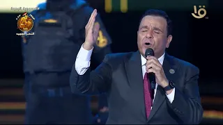 طول ما أنا عايش   محمد فؤاد يشعل الندوة التثقيفية بأغنية مهداه للرئيس السيسي دندنها