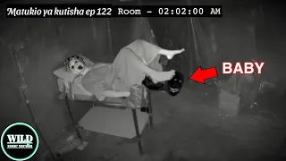 mama huyu anaswa na cctv camera akijifungua kiumbe wa ajabu inatisha 