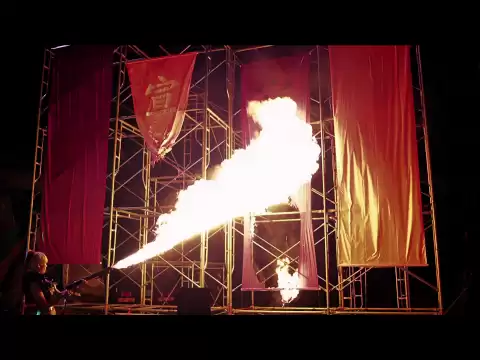 EvoL - We Are A Bit Different MV 公式動画のサムネイル画像