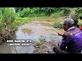 Saat semua sungai sudah mulai banjir,saya coba mancing di rawa rawa kecil pinggir jalan raya