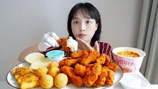 뿌링신의(?) BHC 신메뉴 커링클 치킨 먹방🍗 과연 뿌링클보다 맛있을까? (Feat. 뿌링 치즈볼,소떡소떡,까르보 불닭) REALSOUND MUKBANG | Chicken :D