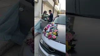 اعراس عراقيه شوفو العريس يفتح باب سياره العروسه حت تصعد  اعراس عراقيه شوفو العريس يفتح باب سياره العروسه حت تصعد