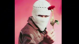 بيسالوني عليك مش بيظهر ليه مسرعه 