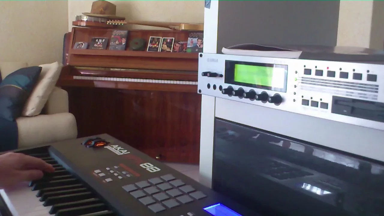 Eric Serra sound effect with Yamaha A5000 sampler