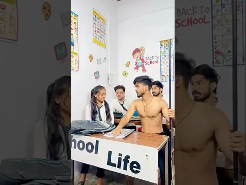 School me agya Aadimanav😵‍💫🙀 #comedy #youtubeshorts #youtubeshorts #ekmotahathighumechala