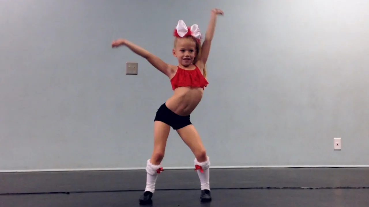 Kendyl Fay | "Jingle Bell Rock" | DANCEmas 2015