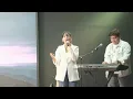 Download Lagu Riris Ariesti - Walaupun Gunung Tak Berpindah #lagurohaniterbaru #lagurohanikristen #worshipmusic