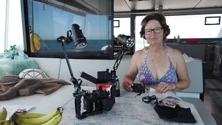 Cave diving – are you sure? That’s dark! We get a new diving camera with lights…Ep32