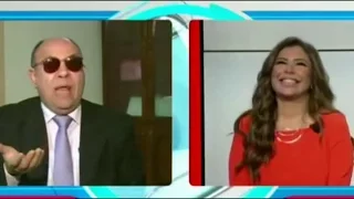 مذيعة  تستضيف د  مبروك عطيه ثم  تدخل في نوبة ضحك هسترية  شاهد   دندنها