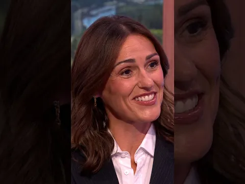 Suranne Jones on filming the latest series of ‘Vigil’ and visiting a husky café 🐺☕️  - BBC